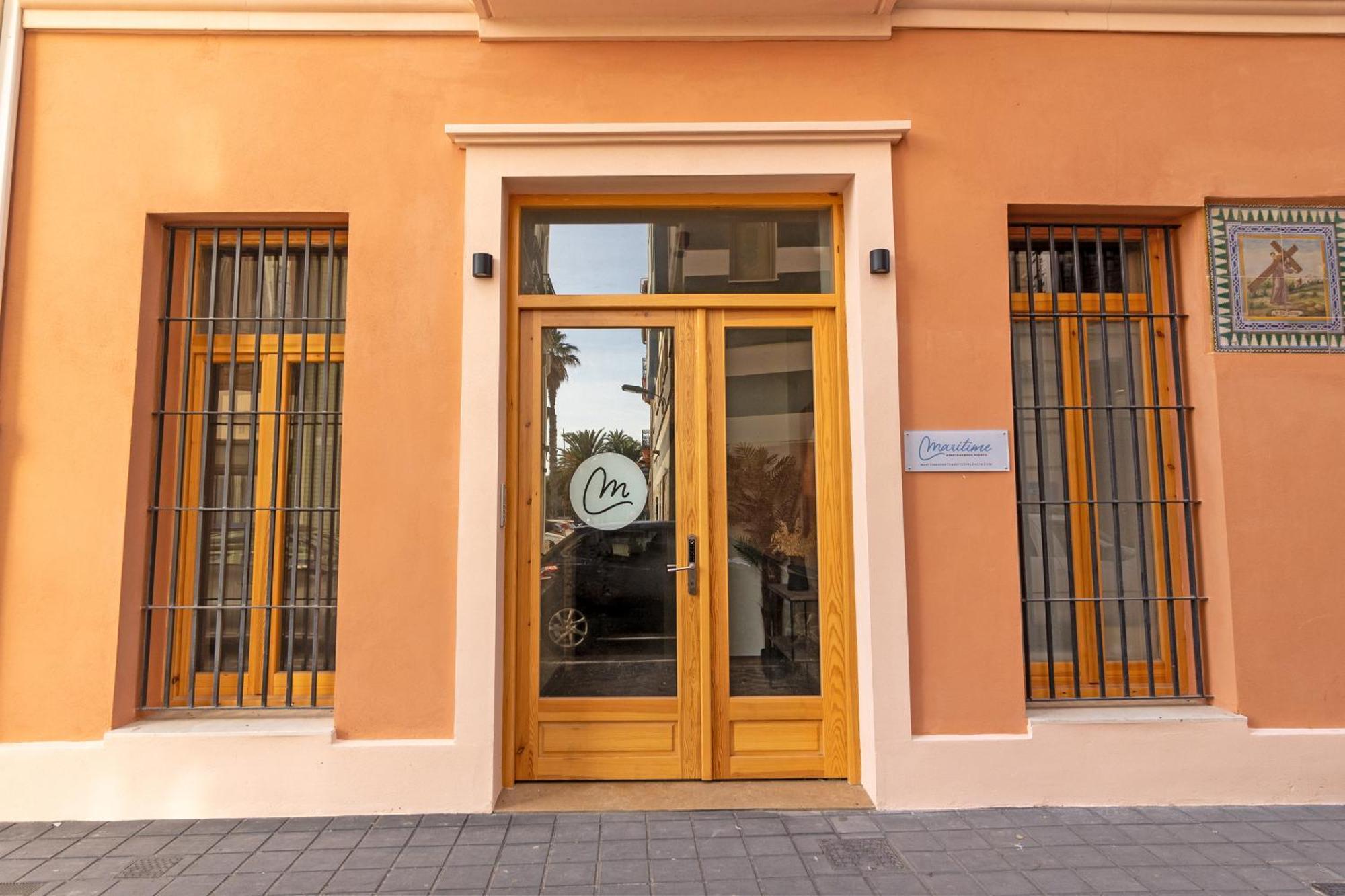 Maritime Apartamentos Puerto Valencia Exterior photo